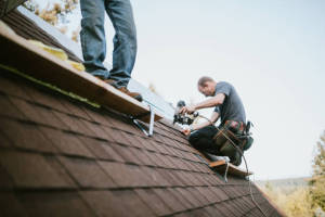 Local Roofers in East Waterford, PA